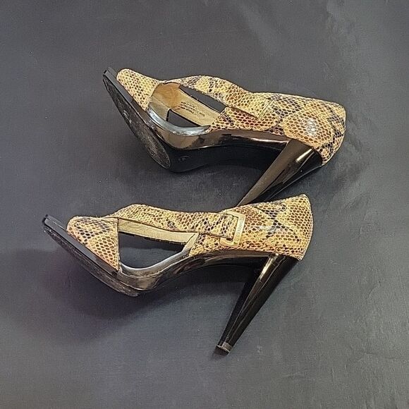 MICHEAL MICHEAL KORS SNAKESKIN PEEP TOE WOMEN"S SANDAL - Picture 7 of 13